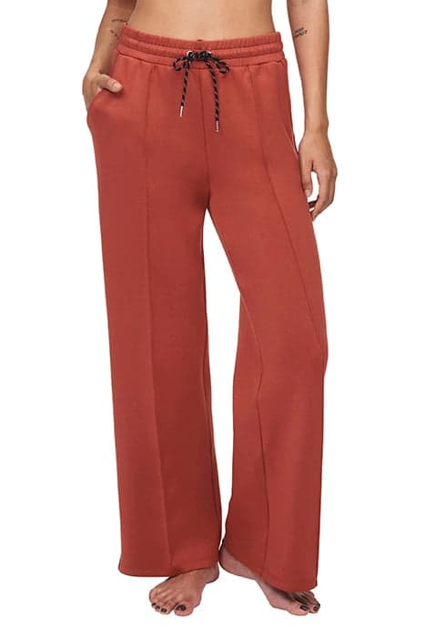 LW BO. TROUSERS RED EARTH by Femilet