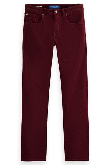 RALSTON REGULAR SLIM PANTS IN STRETCH CORDUROY BORDEAUX by Scotch & Soda