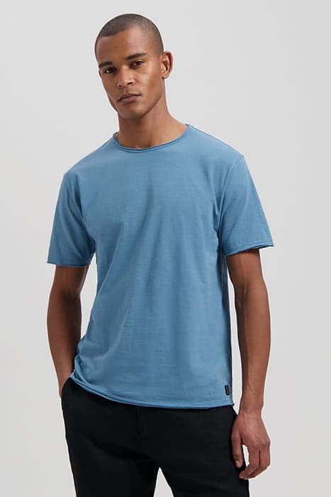 BASIC ROUND NECK TEE SLUB JERSEY AEGEAN BLUE by Dstrezzed