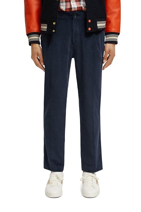 BLAKE - PLEATED CORDUROY CHINO NIGHT by Scotch & Soda