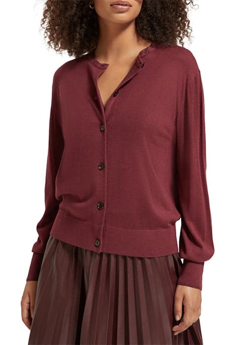 JACQUARD TRIM CREW NECK CARDIGAN BORDEAUX by Scotch & Soda