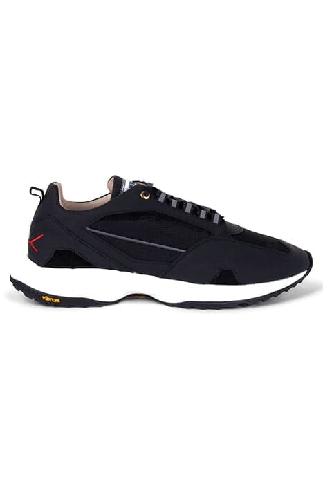 THE ROAD RUNNER - GUM LEATHER BLACK/WHITE by Mercer Amsterdam