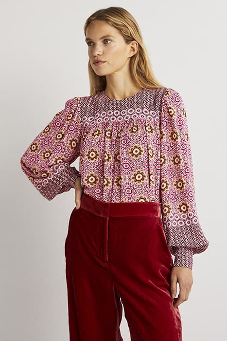 PRINTED YOKE DETAIL TOP PNK by Boden