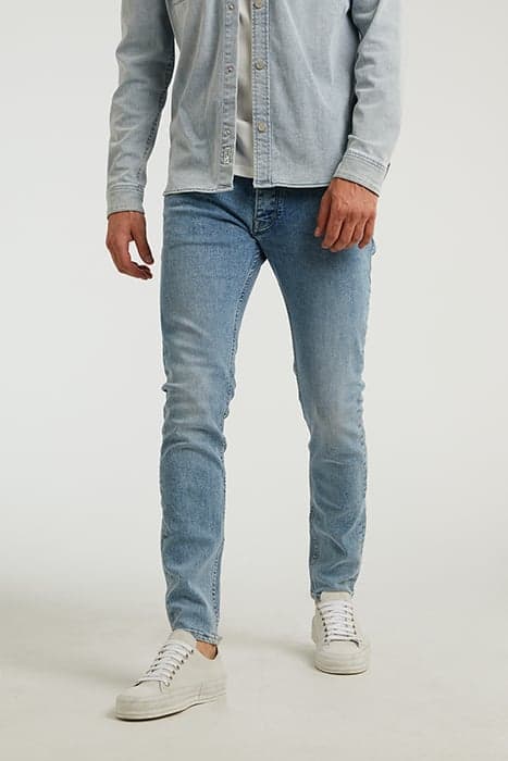 CARTER WAVE LIGHT BLUE DENIM by CHASIN’