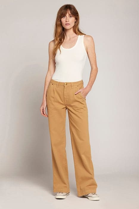 THE POSTMAN WIDE LEG CARAMEL by Current/Elliott