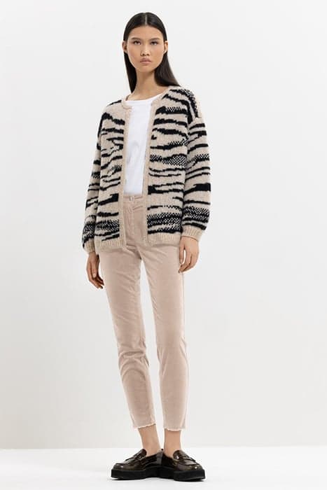 CARDIGAN IN ANIMAL-JACQUARD EGGSHELL / BLACK by Luisa Cerano