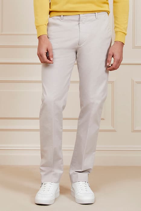 GREGORY NEW CHINO RE STONESAND by Marciano by Guess