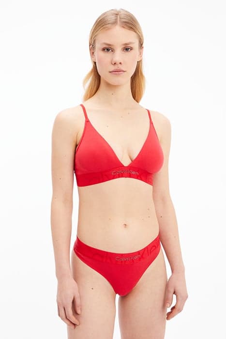 LGHT LINED TRIANGLE EXACT by Calvin Klein