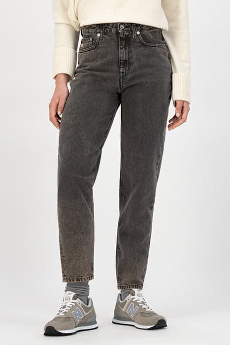 MAMS TAPERED CHOCOLATE by Mud Jeans