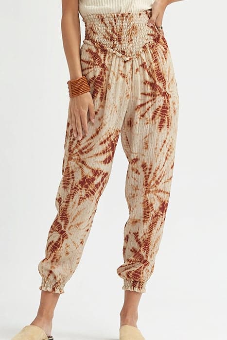 TEXTURED TIE DYE TROUSERS WITH ELASTIC WAIST BEIGE/RUSSET OR by OKY