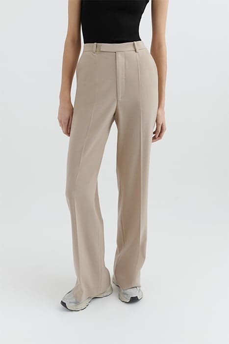 ARCH SLIT TROUSER BEIGE by Axel Arigato