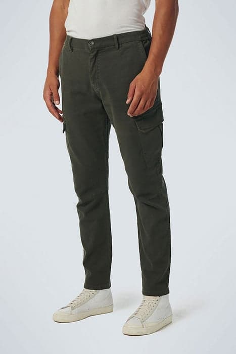 PANTS CARGO GARMENT DYED STRETCH TAUPE by No Excess