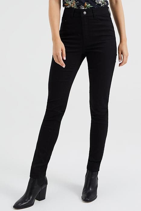 5-POCKET HIGH WAIST BLACK by WE Fashion