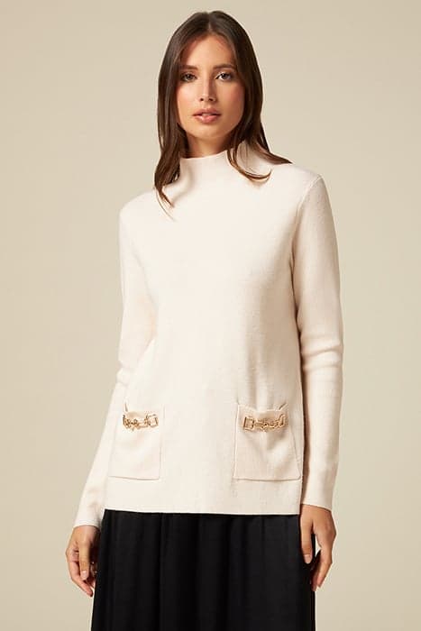 TURTLENECK SWEATER WITH POCKETS AND CHAINS WHITE by Oltre