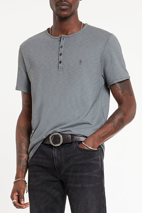 QUINCY SS SLUB HENLEY WITH PEACE SIGN EM MED GREY by John Varvatos