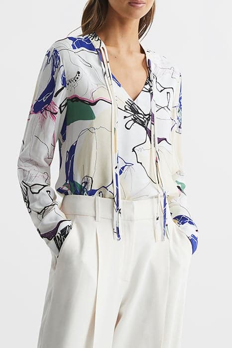 MEL-ABSTRACT PRINT BLOUSE IVORY by Reiss