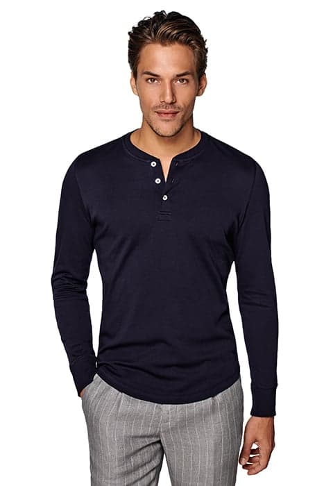 NAVY HENLEY T-SHIRT by Suitsupply