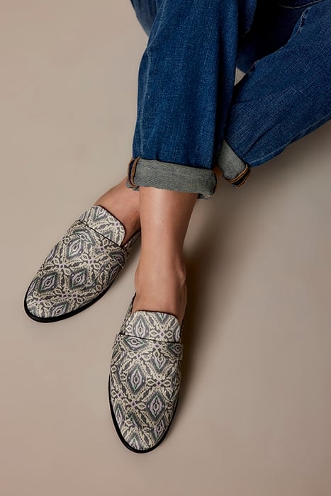 CANVAS PRINTED LOAFER OATMEAL 4