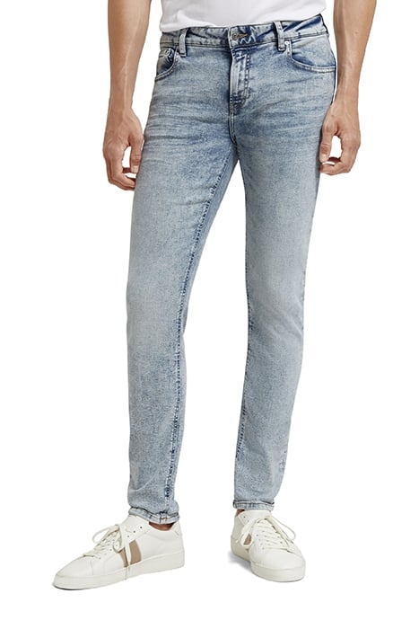 SKIM SKINNY JEANS SEASONAL ESSENTIALS — DAYLIGHT 2