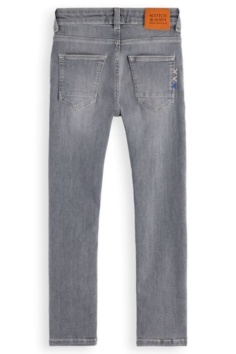 SEASONAL ESSENTIALS STRUMMER SLIM FIT JEANS — SHORELINE 2