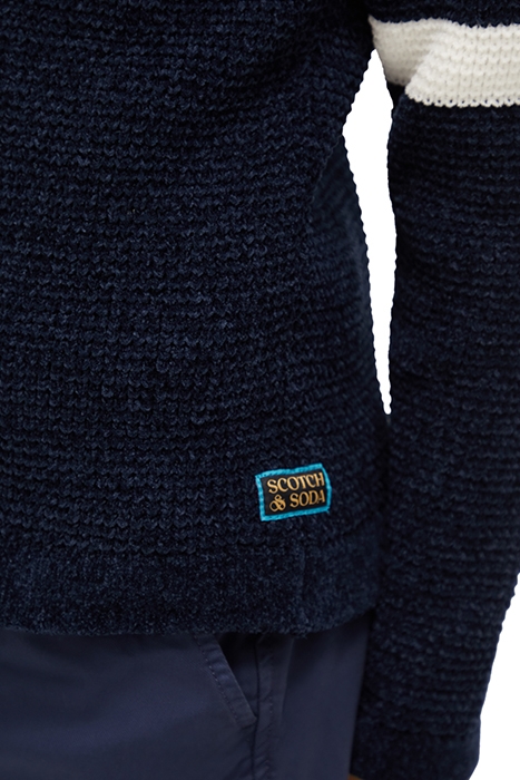 CHENILLE ARTWORK PULLOVER NIGHT 7