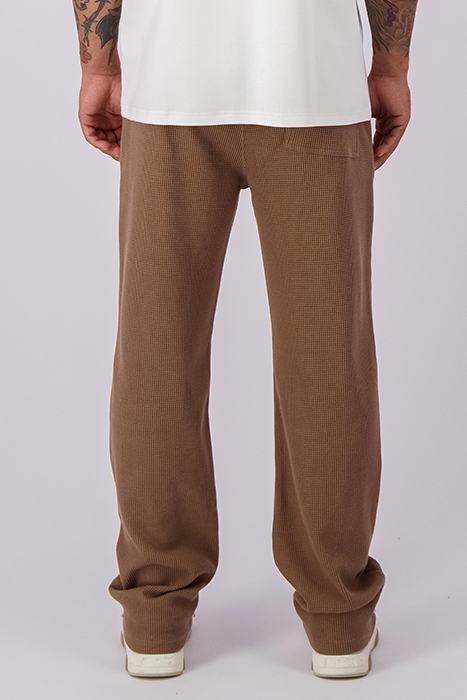 MONOGRAM WAFFLE PANTS BROWN 2