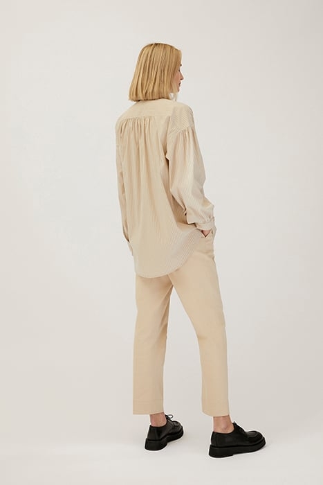 ARTIST BLOUSE CHALK 2