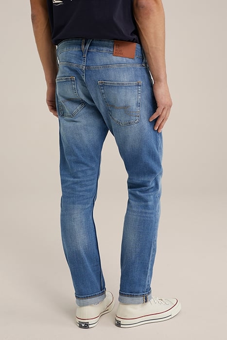 5-POCKET MID WAIST LIGHT BLUE 2