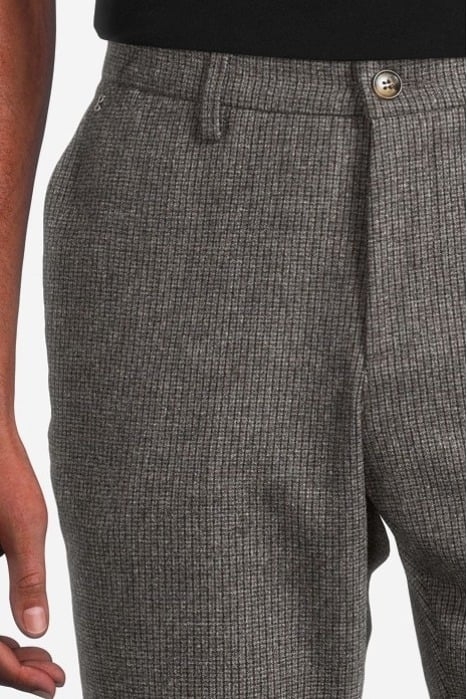 SAVAGE-2-120221 BROWN 4