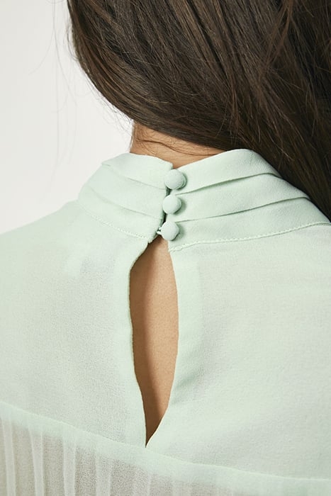 PENELOPE GATHERED DETAIL TOP PISTACHIO 5