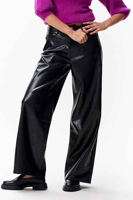 LOOSE FIT TROUSERS IN VEGAN LEATHER BLACK 1