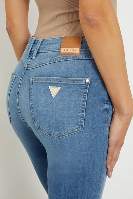 GUESS ECO 1981 EXPOSED BUTTON THE TULUM 5