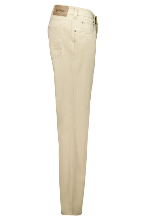 BILL-3-412131 SAND 3