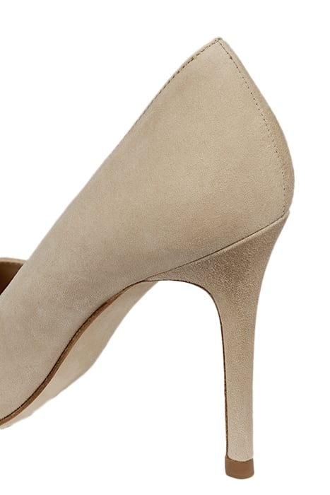 FERN COURT HEEL TRENCH 4