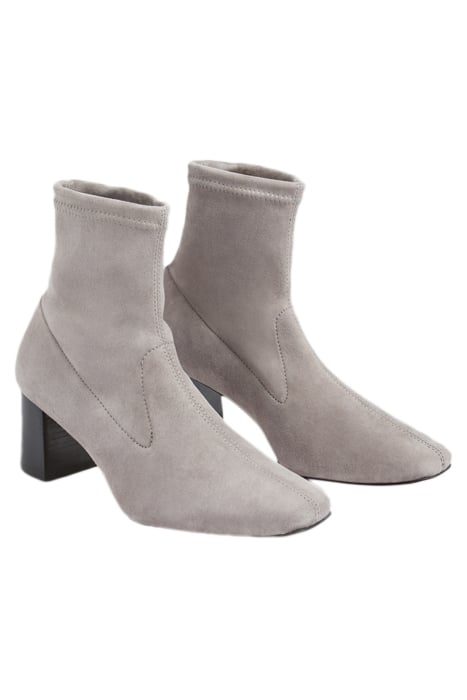 AMIRA BOOTS WARM GREY 2