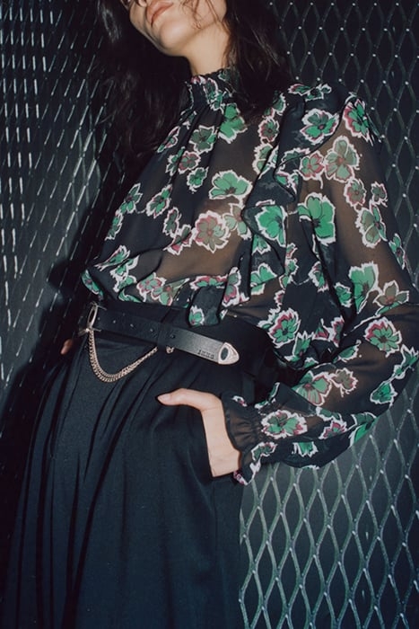 BLACK XL FLORAL PRINT RUFFLED BLOUSE 7