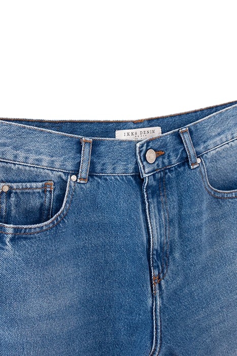 BLUE WATERLESS CROPPED LOW-WAIST BOYFRIEND JEANS 7