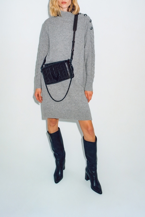 GREY KNIT DRESS, ENGRAVED BUTTONS ON SHOULDER 2