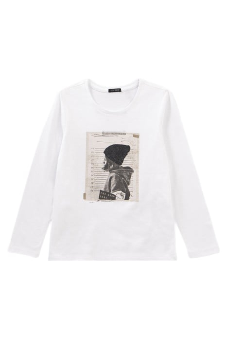 GIRLS’ OFF-WHITE COTTON T-SHIRT WITH GIRL IN BEANIE IMAGE 1