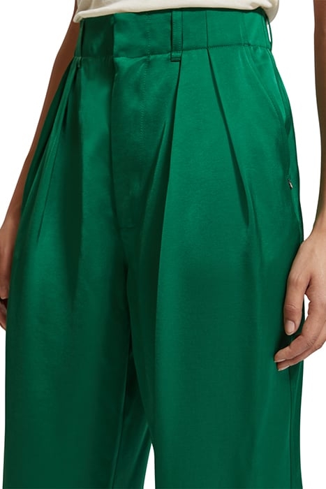 FAYE - HIGH RISE RELAXED TAPERED LEG PINE TREE 7