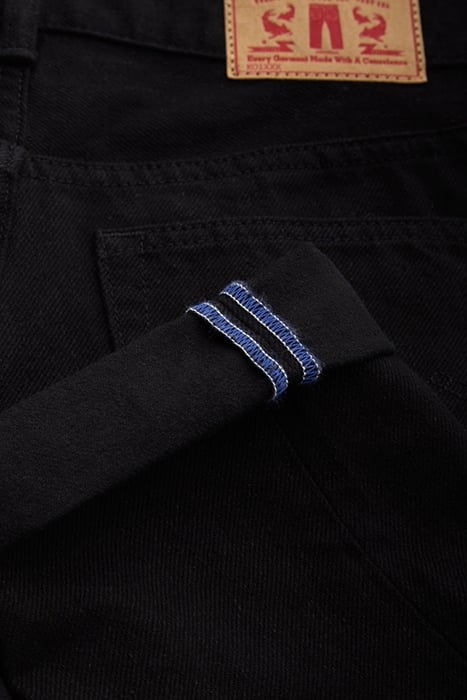 CAROLINE CROPPED ECO RECYCLED BLACK WORN 6