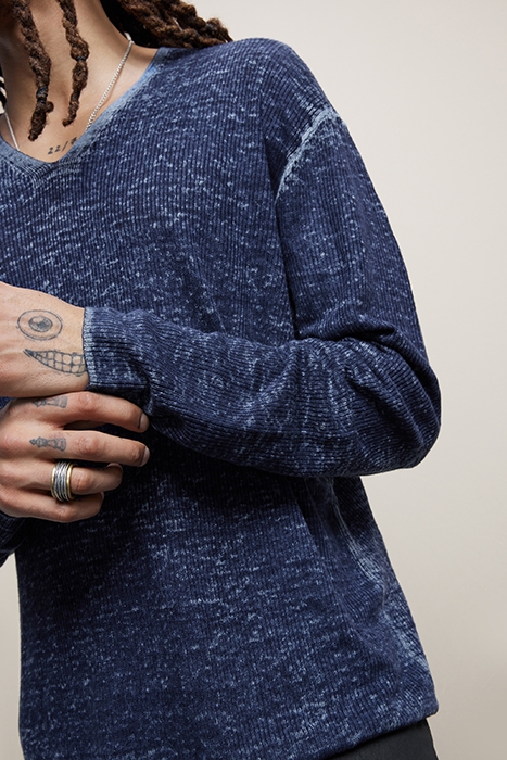 ELLINGTON SLIM FIT LS LI NEN V-NECK WITH PETROL BLUE 2