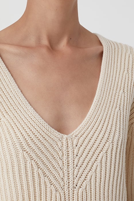 V NECK LONG SLEEVE IVORY 5
