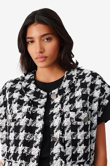 LILOUS VEST IN BLACK/WHITE 5