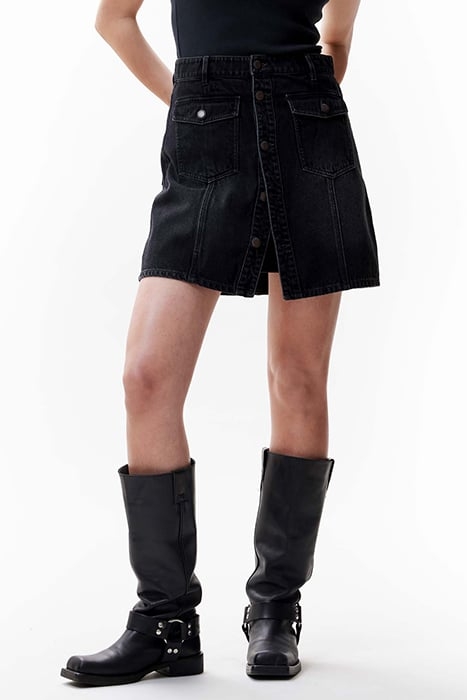 BUTTON UP DENIM SHORT SKIRT WASHED BLACK 1