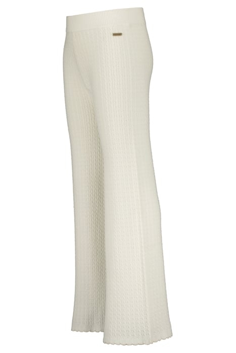 SILKIE MACROON WHITE 3