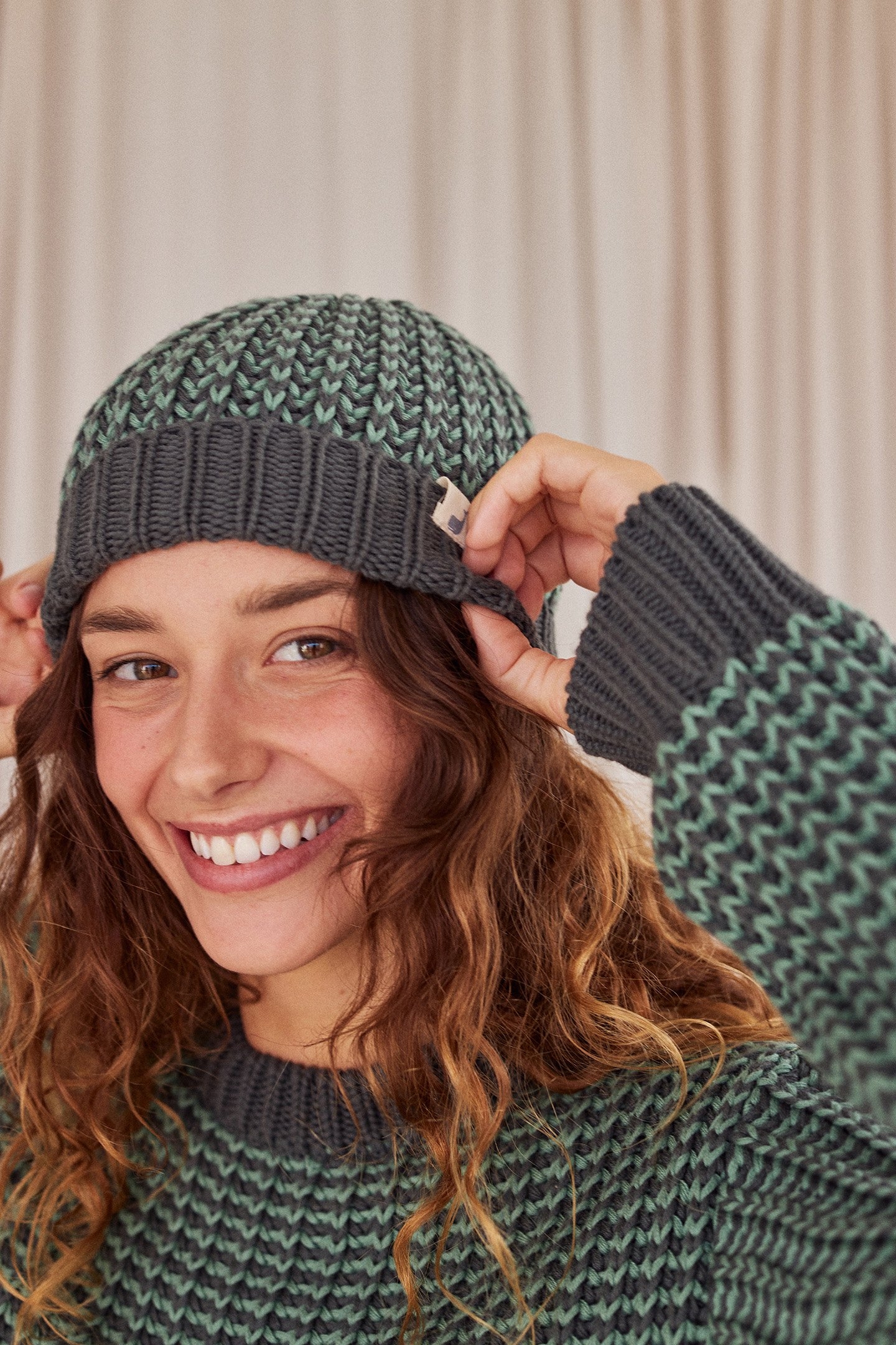 KATIU BEANIE - BICOLOUR DEEP LAKE 4