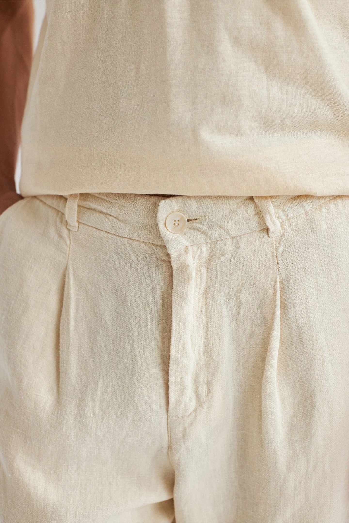 CRAMPTON - ANTIQUE WHITE 5